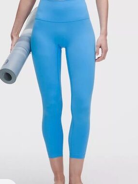 New LULULEMON Glow Up HR Tight  28" Blue plus a free gift